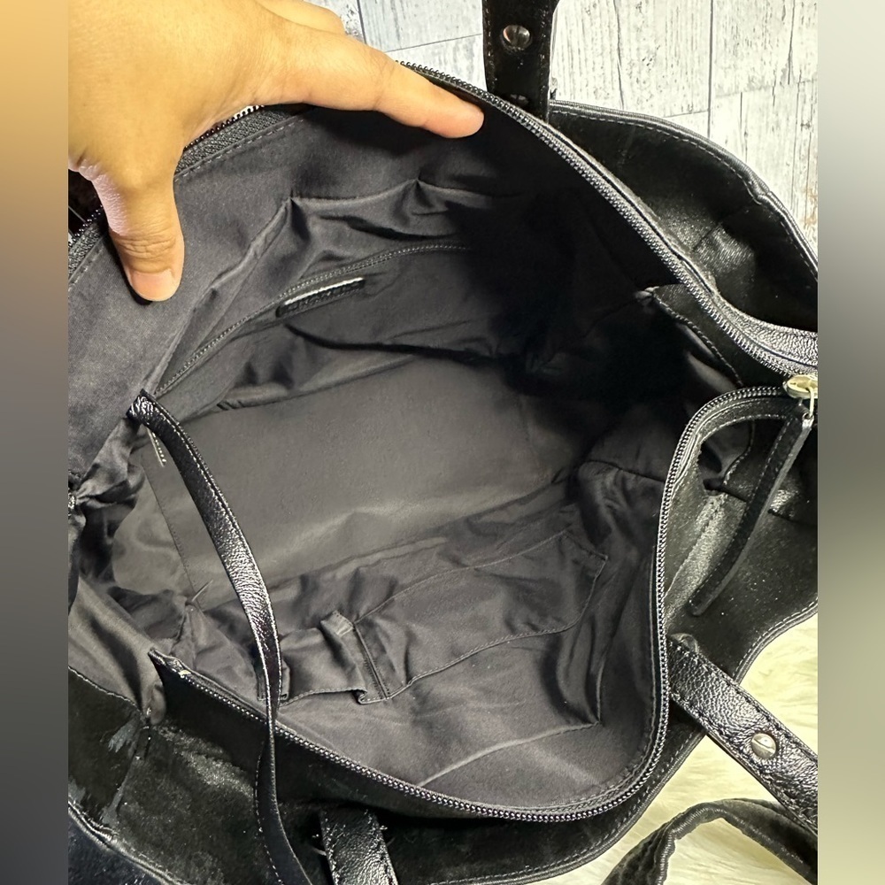 CHANEL paris biarittz tote with pouch in black - Picture 12 of 17